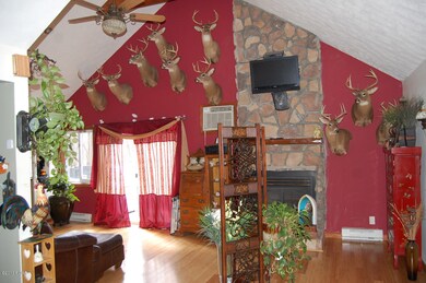 124 Center Trail, Hawley, PA 18428 - photo 5