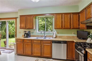 9789 Wainwright Terrace, Olmsted Falls, OH 44138 - photo 7