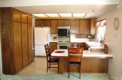 Lots of cupboard space in kitchen and convenient B