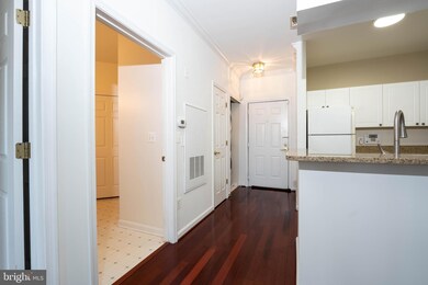 4551 Strutfield Ln unit 4425, Alexandria, VA 22311 - photo 5