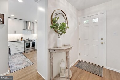 10328 Pond Spice Terrace, Burke, VA 22015 - photo 5