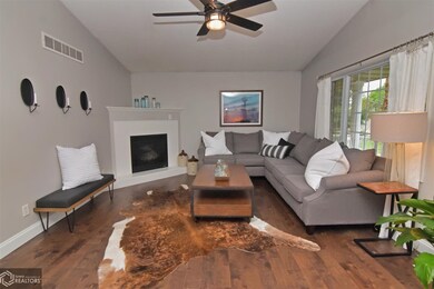 501 E 19th St S unit 1, Newton, IA 50208 - photo 7