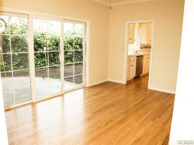 5083 Don Pio Dr, Woodland Hills, CA 91364 - photo 6