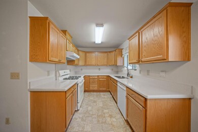 4525 Enchanted Way, Redding, CA 96001 - photo 6