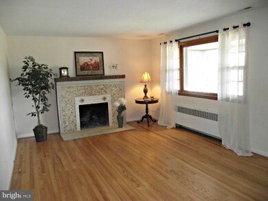 446 Andover Rd, Linthicum Heights, MD 21090 - photo 2