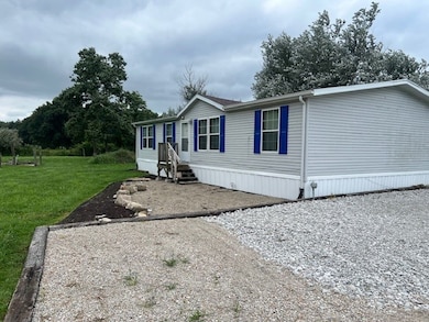 11586 E Clarksville Rd, Marshall, IL 62441 - photo 3