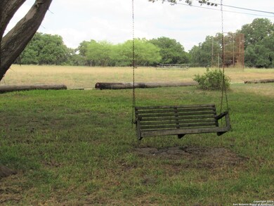 25426 Triangle Loop, San Antonio, TX 78255 - photo 2