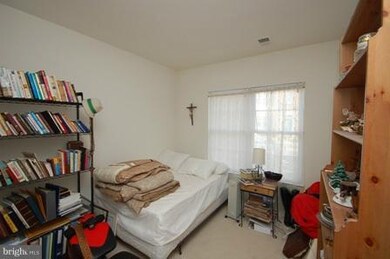 42809 Flannigan Terrace unit 15D, Chantilly, VA 20152 - photo 2