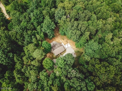 22916 Sams Creek Rd, Laurelville, OH 43135 - photo 4