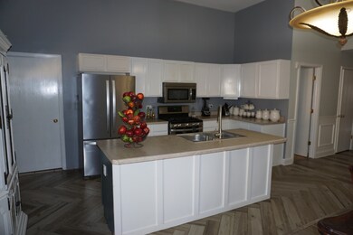 815 N Butrick St, Waukegan, IL 60085 - photo 6