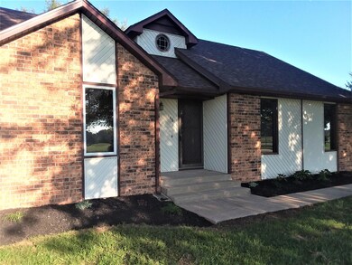 146 S Killingsworth Ave, Bolivar, MO 65613 - photo 2