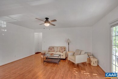 1315 Villa Way unit D, Charlottesville, VA 22903 - photo 5