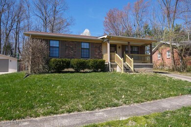 9018 Lantana Dr, Louisville, KY 40229 - photo 2