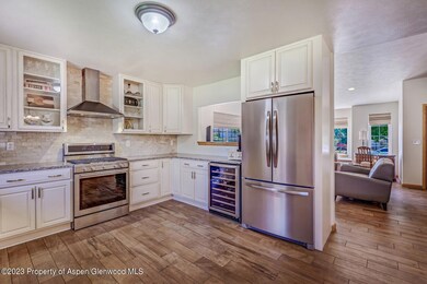 08_1465_Graham_Court008_mls