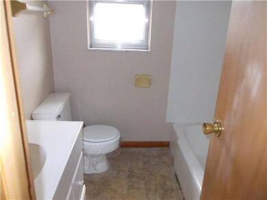 5460 Rockwood Ct, Columbus, OH 43229 - photo 5