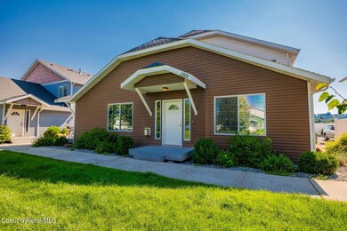 2-web-or-mls-1301-n-forsythia-cir