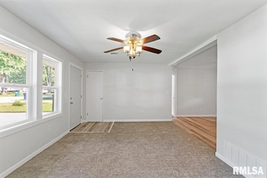 3914 15th Street B, Moline, IL 61265 - photo 5