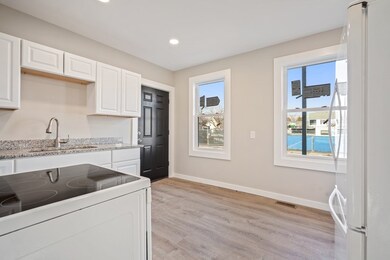 246 Walnut St, Springfield, MA 01105 - photo 2