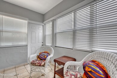 Ocean Blvd Unit 2 (4)
