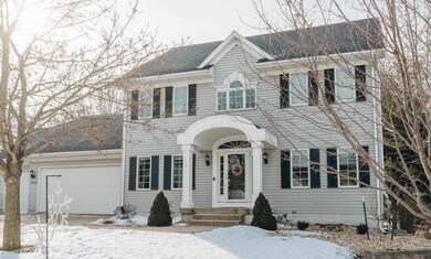 2703 Glen Oaks Dr, Cedar Falls, IA 50613 - photo 3