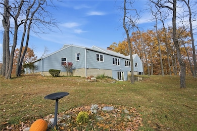 6900 Cardinal Ln, Charleston, IL 61920 - photo 3