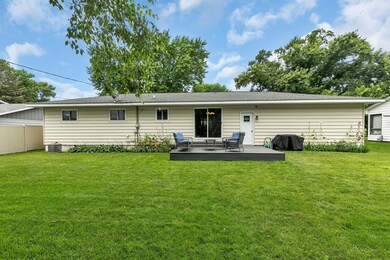 Great location that’s close to parks, schools and area businesses!