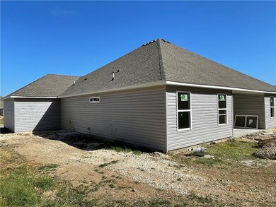 1047 Jessica Leigh St, Elkins, AR 72727 - photo 4