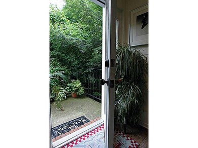 Entry/Foyer. Welcome to the foyer