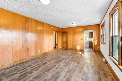 1710 College St, Cedar Falls, IA 50613 - photo 5