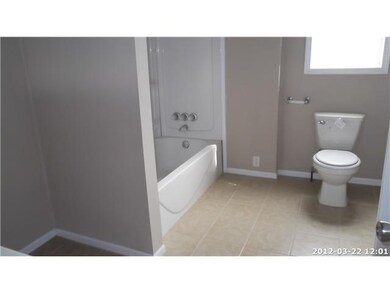 131 N 6th Ave, Beech Grove, IN 46107 - photo 5