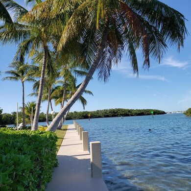 Fishing dock