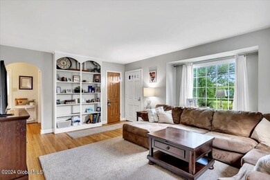 935 Inman Rd, Schenectady, NY 12309 - photo 6