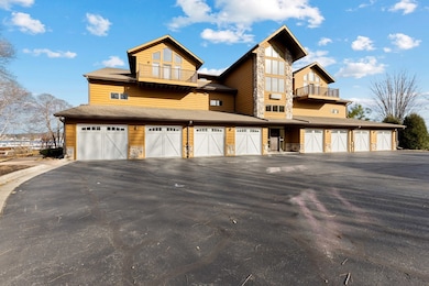 740 Quarterdeck Ln unit 1101, Sturgeon Bay, WI 54235 - photo 3