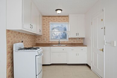 07 - Kitchen