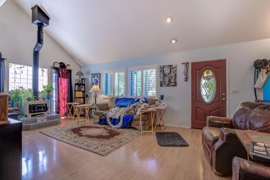 13404KingsWay-19