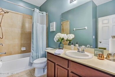 35-web-or-mls-7036 Rosabella Circle-3