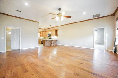 11834 Old Oaks Ln, Conroe, TX 77385 - photo 4