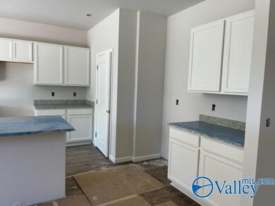 108 Cave Springs Cir, Owens Cross Roads, AL 35763 - photo 5