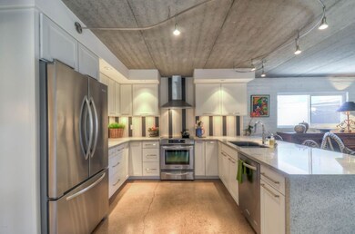 Kitchen (2)