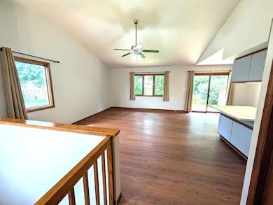 6-Living room1