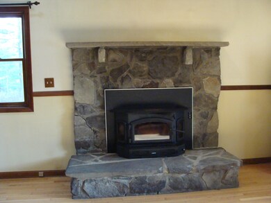 833 Milford Rd, Dingmans Ferry, PA 18328 - photo 7