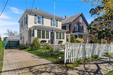 31 Harrison Ave, Newport, RI 02840 - photo 2