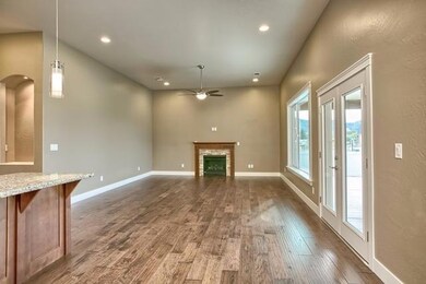 542 Bridge Creek Dr, Central Point, OR 97502 - photo 7