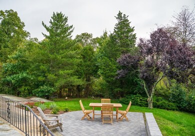 24 Locust Rd, Cohasset, MA 02025 - photo 2