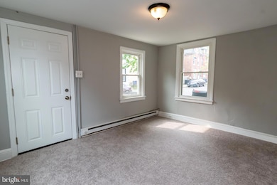 164 S Franklin St, Pottstown, PA 19464 - photo 4