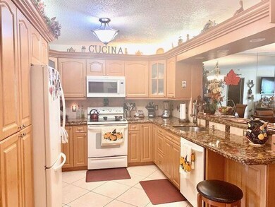 18900 Haywood Terrace unit 5, Boca Raton, FL 33496 - photo 4