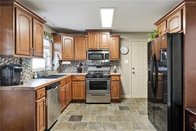 7014 Garnett St, Shawnee, KS 66203 - photo 3