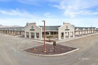 1879 W Peppertree Dr unit A02, Safford, AZ 85546 - photo 2