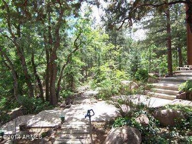 Private and Secluded Estate-Like Setting