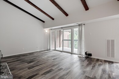 11843 Shire Ct unit 31D, Reston, VA 20191 - photo 2